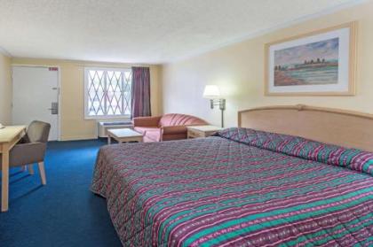 Knight Inn Norcross Ga