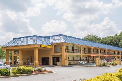 Super 8 by Wyndham Norcross/I-85 Atlanta