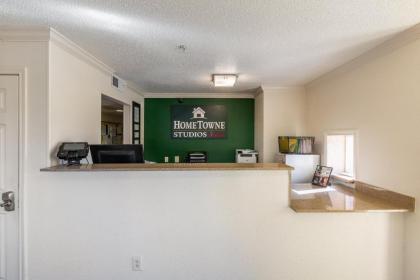 HomeTowne Studios by Red Roof - Atlanta NE - Peachtree Corners - image 14