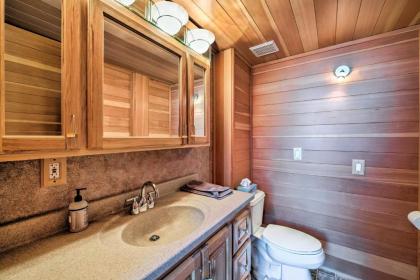 Marrowstone Island Home on Puget Sound with Mtn Views - image 11