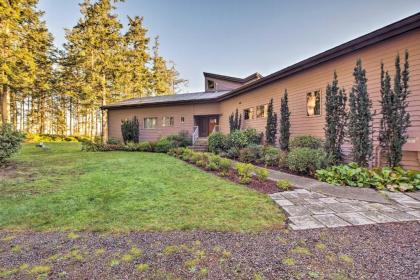 Marrowstone Island Home on Puget Sound with Mtn Views - image 3