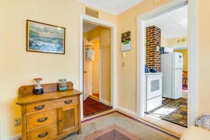 Time for Teal Beach Cottage - image 7