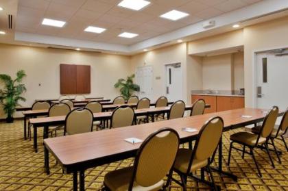 Candlewood Suites Norfolk Airport an IHG Hotel
