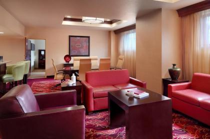 Marriott Bloomington Normal Hotel and Conference Center - image 12