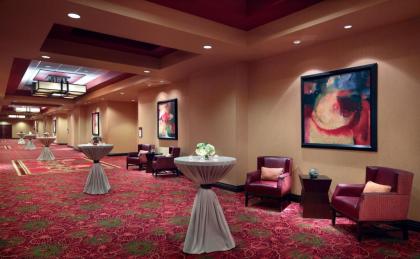 Marriott Bloomington Normal Hotel and Conference Center - image 13