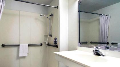 Motel 6-Normal IL - Bloomington Area - image 6