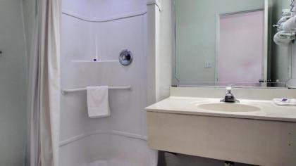 Motel 6-Normal IL - Bloomington Area - image 8