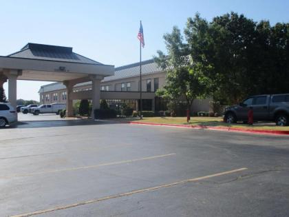 SureStay Plus Hotel by Best Western Norman Oklahoma