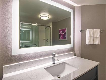 La Quinta by Wyndham Oklahoma City Norman - image 10