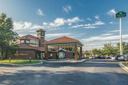 La Quinta by Wyndham Oklahoma City Norman - image 9