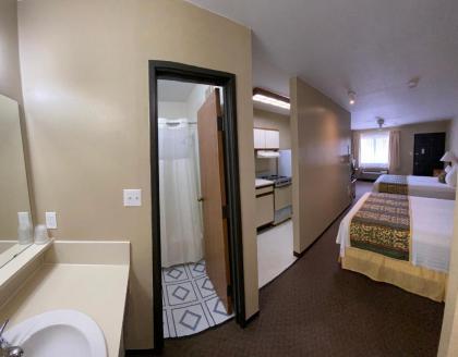 Thunderbird Motor Lodge Norman OK - image 12