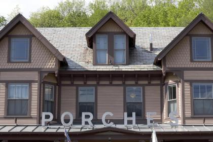 the Porches Inn at mass moCA