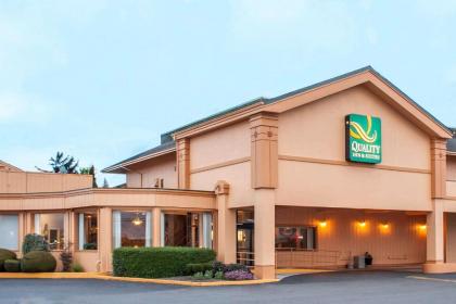 Quality Inn  Suites at Coos Bay Oregon