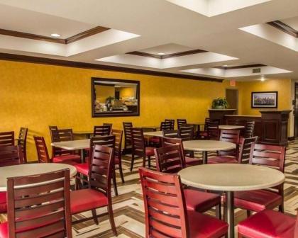 Quality Suites NYC Gateway - image 3