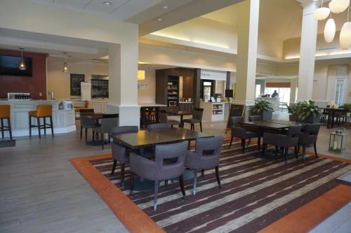 Hilton Garden Inn Charleston Airport - image 5