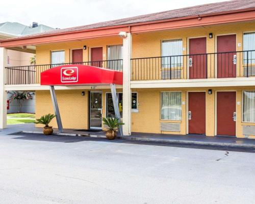 Econo Lodge North Charleston - image 2