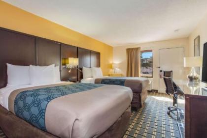 Econo Lodge North Charleston - image 4