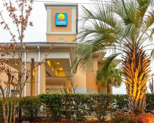 Comfort Inn & Suites Convention Center - main image