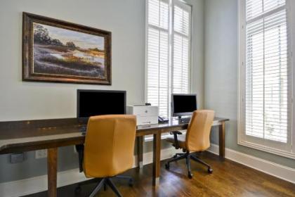 Hampton Inn & Suites Charleston Airport - image 2