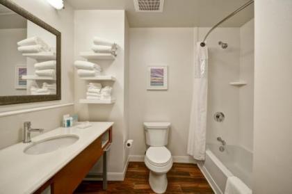 Hampton Inn & Suites Charleston Airport - image 5