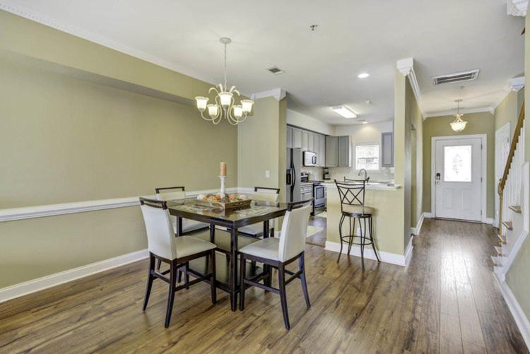 4905 Lake Palmetto - main image