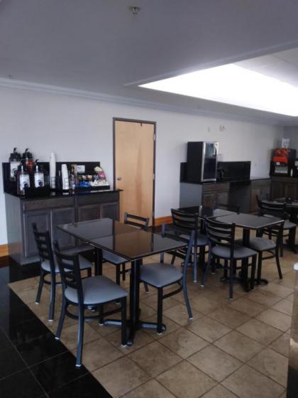 Best Western North East Inn - image 3