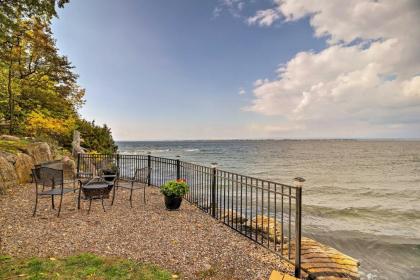 Lake Champlain Cottage with Kayak and Private Dock - image 3