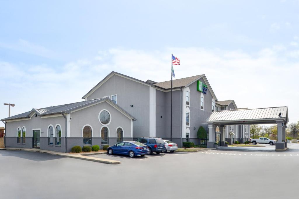 Holiday Inn Express Hotel & Suites North Little Rock an IHG Hotel - main image