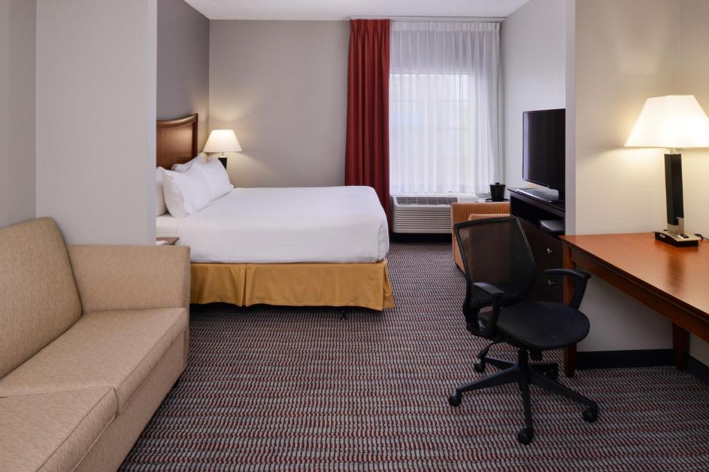 Holiday Inn Express Hotel & Suites North Little Rock an IHG Hotel - image 4