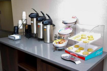 Country Inn & Suites By Radisson North Little Rock - image 7
