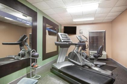 Wingate by Wyndham North Little Rock - image 14