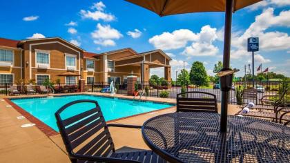 Best Western Sherwood Inn & Suites - image 15