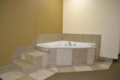 Best Western Sherwood Inn & Suites - image 4