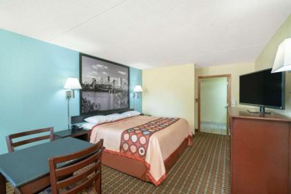 Super 8 by Wyndham North Little Rock/McCain - image 12