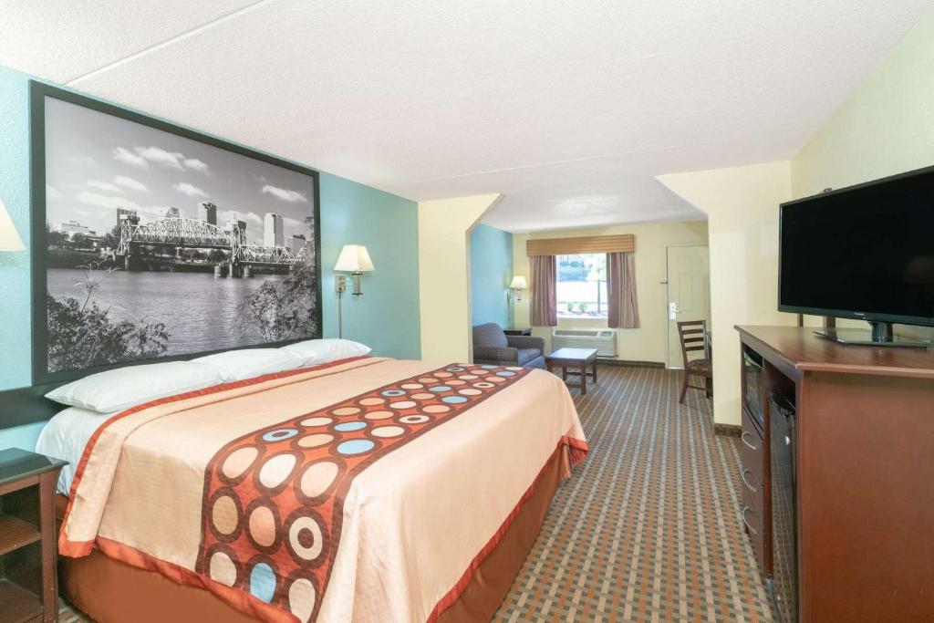Super 8 by Wyndham North Little Rock/McCain - image 3
