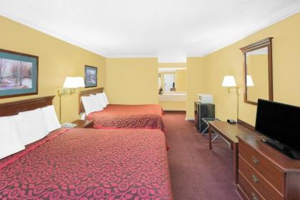 Days Inn by Wyndham N Little Rock East - image 5