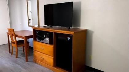 Days Inn by Wyndham North Little Rock Maumelle - image 7