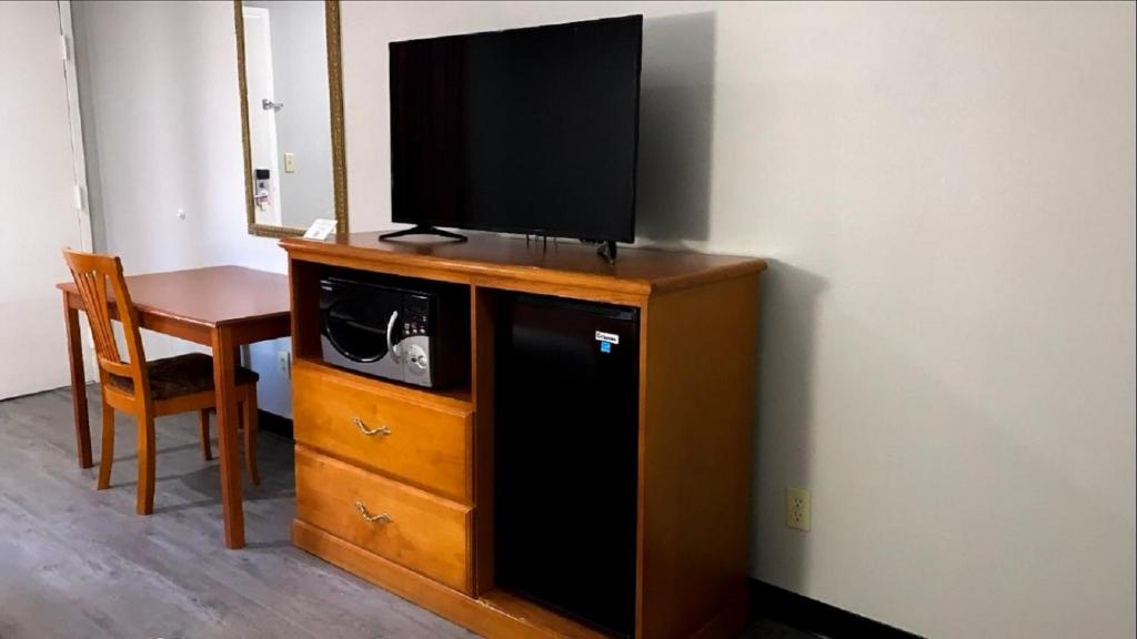 Days Inn by Wyndham North Little Rock Maumelle - image 7