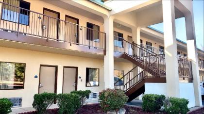 Days Inn by Wyndham North Little Rock Maumelle - image 9