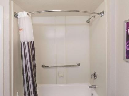 La Quinta by Wyndham N Little Rock - McCain Mall - image 10