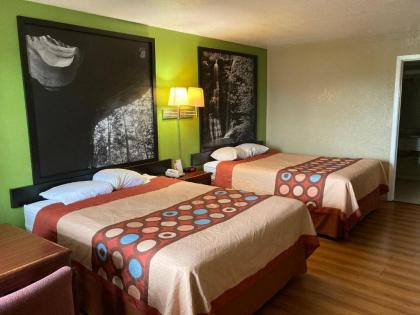 Super 8 by Wyndham Little Rock/North/Airport - image 12