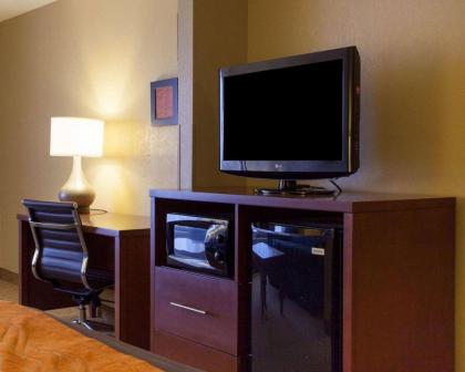 Quality Inn & Suites I-40 East - image 13