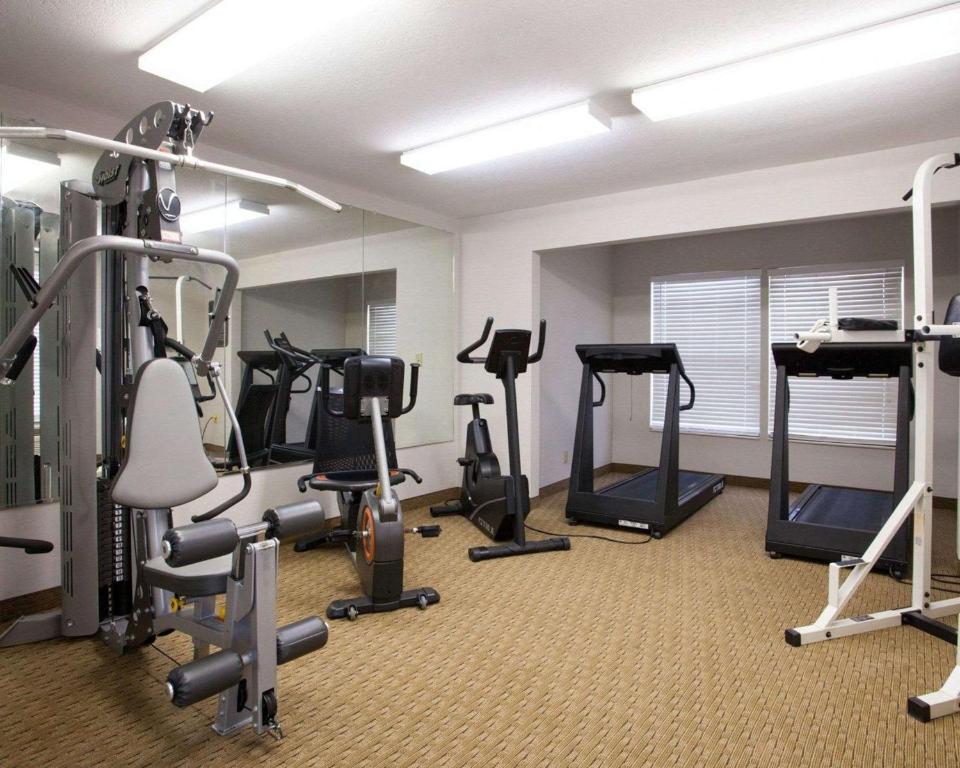 Quality Inn & Suites I-40 East - image 6