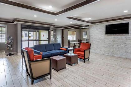 Comfort Inn & Suites North Little Rock JFK Blvd - image 4