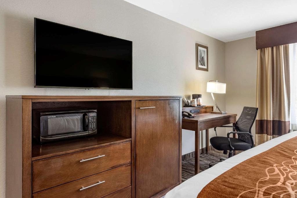 Comfort Inn & Suites North Little Rock JFK Blvd - image 7