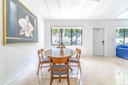 Newly Renovated Space in Miami Biscayne Park Area! - image 15