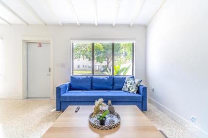 Newly Renovated Space in Miami Biscayne Park Area! - image 9