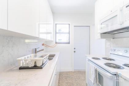 North Miami Condo Offers Great Location & Comfy Stay! - image 13