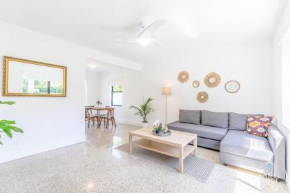 North Miami Condo Offers Great Location & Comfy Stay! - image 2