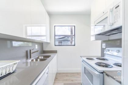 Cozy Apt in Biscayne Park Area Near Bay Harbour Beach! - image 14